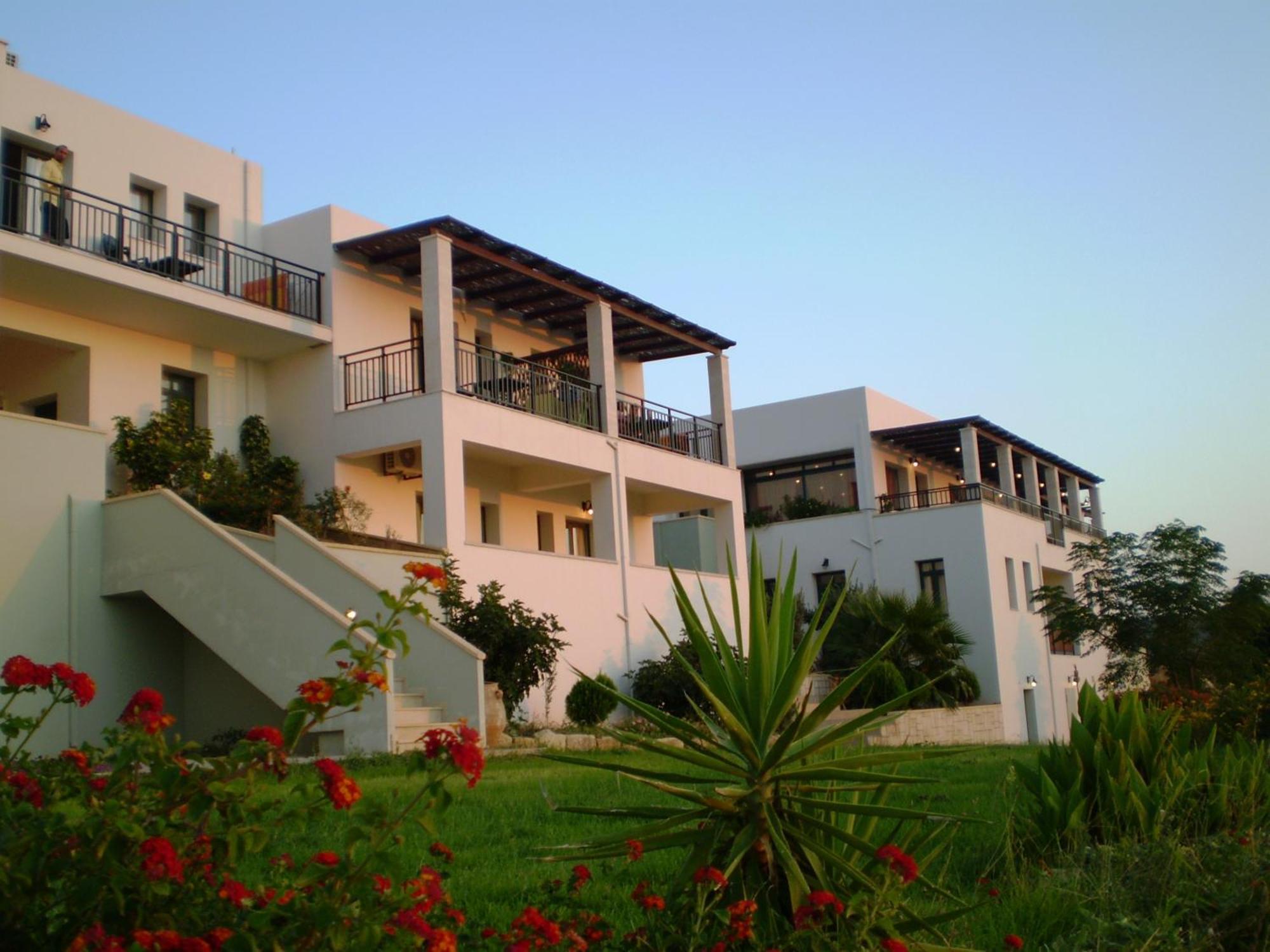 פלאסרנה Roubini Apartments מראה חיצוני תמונה
