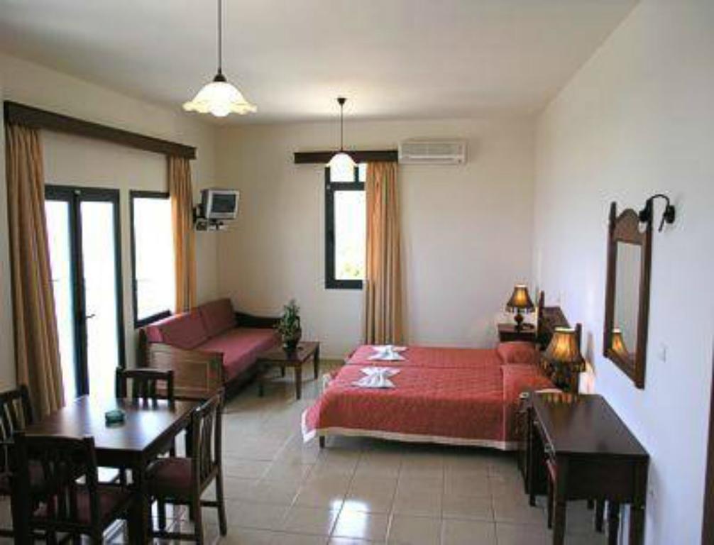 פלאסרנה Roubini Apartments מראה חיצוני תמונה